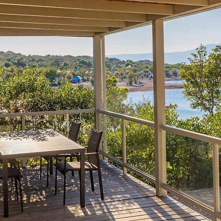 Mobile Homes Camping Omisalj Ngoại thất bức ảnh