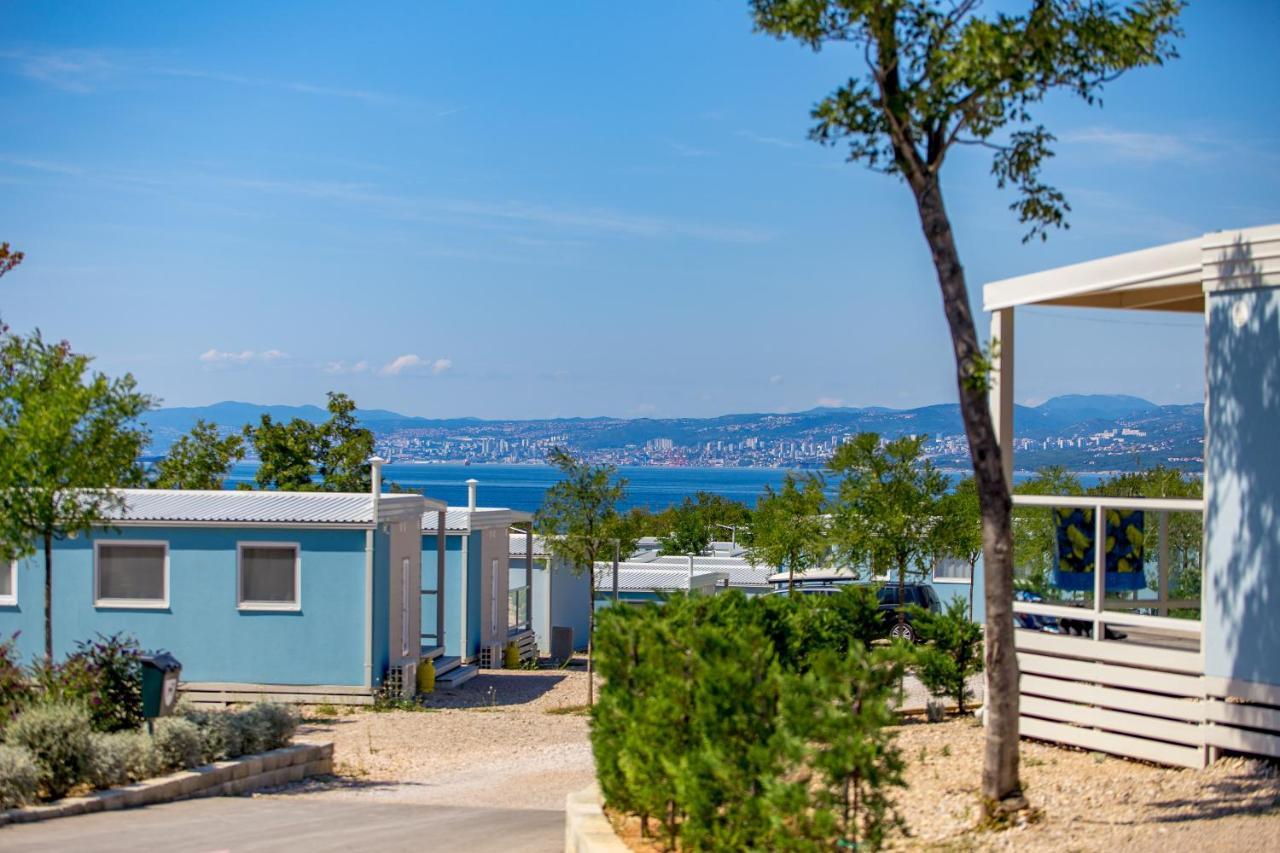 Mobile Homes Camping Omisalj Ngoại thất bức ảnh