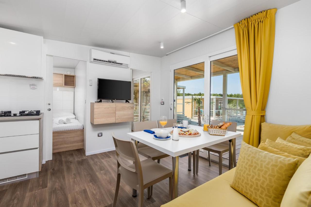 Mobile Homes Camping Omisalj Ngoại thất bức ảnh